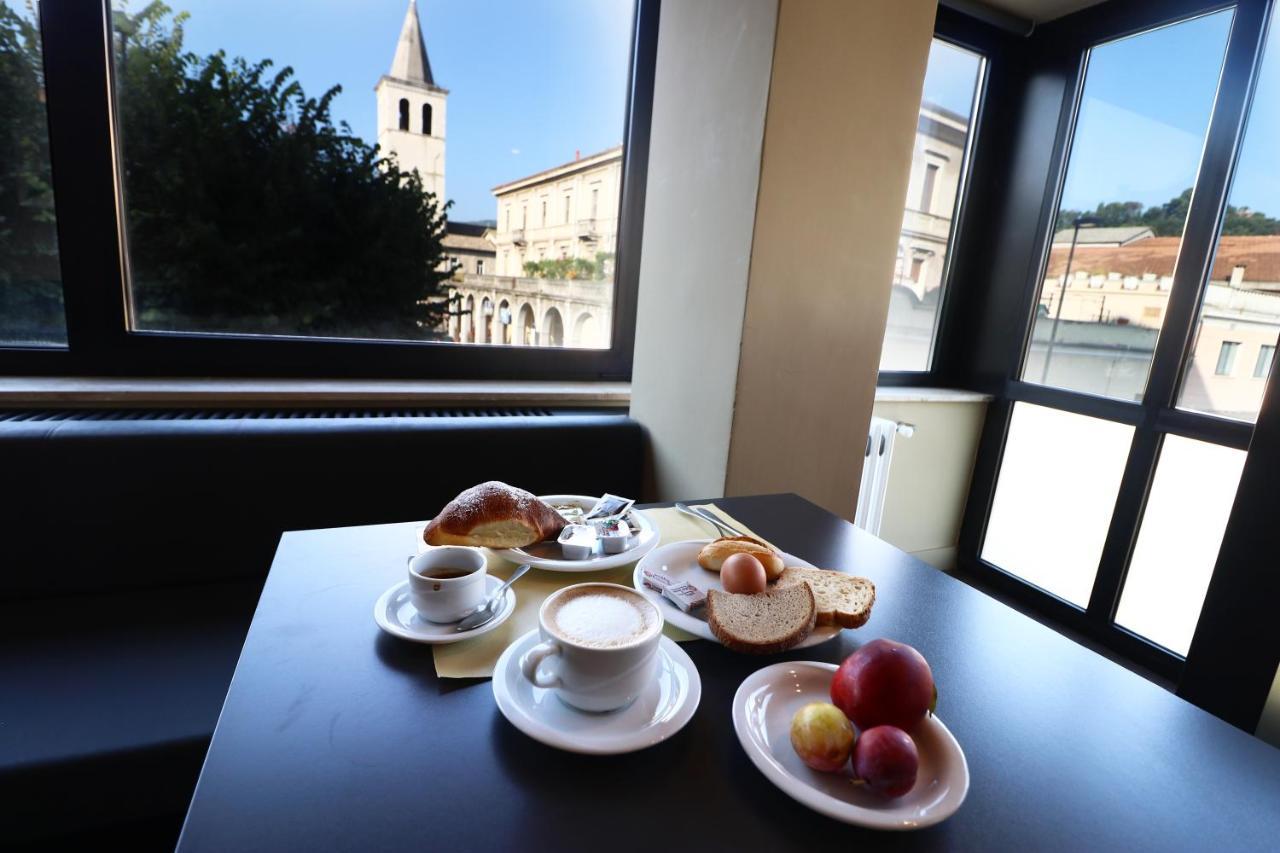 Hotel Clarici Spoleto Exterior photo